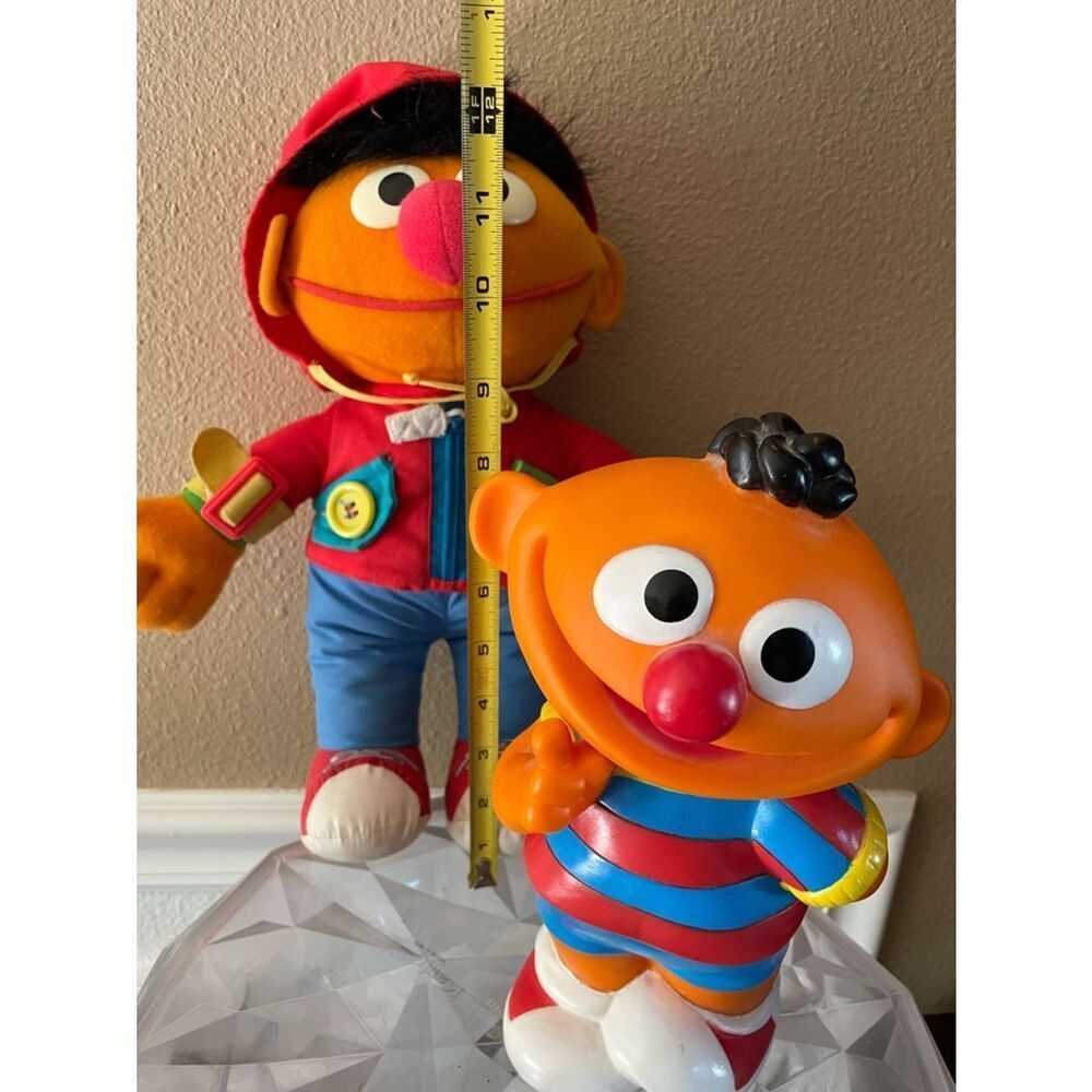 Sesame Street Dress Me Ernie Plush & Vinyl Ernie Holding a Daisy Bank - Picture 9 of 12